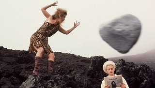 商品カット人物広告